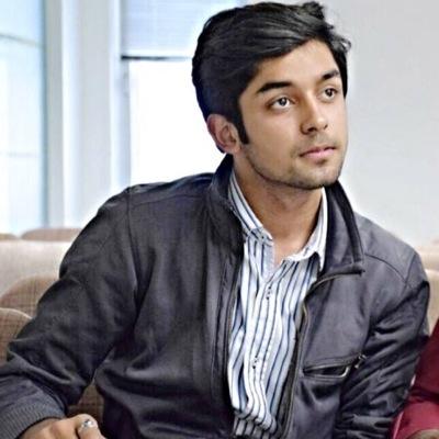 HamzaniazKhan's profile picture. 