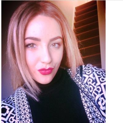 Oliviakate3's profile picture. I'll see you on the dark side of the moon