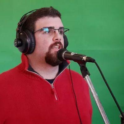 Estudiante de Fisioterapia Uab
#PolloFrito
Técnico en Documentación Sanitaria
Camionero esporádico
En mis ratos libres salvo a Zelda