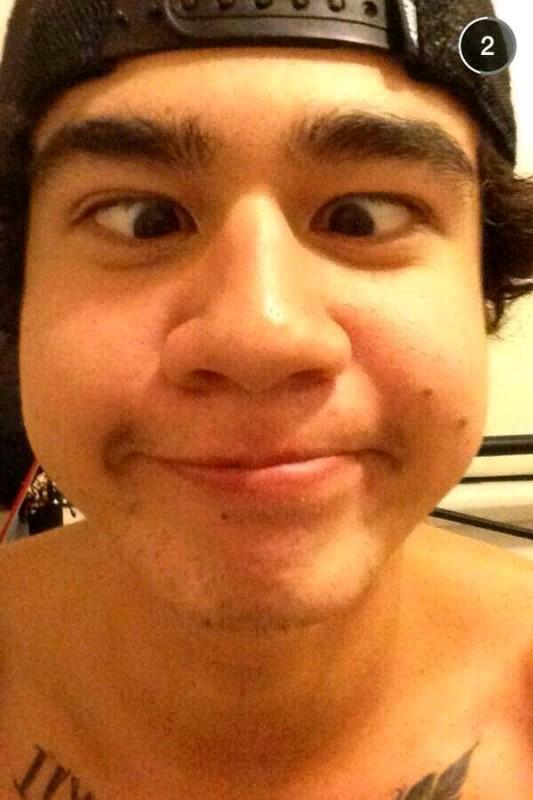 GO FOLLOW @HYSTERICHOOD BC SHE JUST GAVE YOU A FREE FOLLOW X