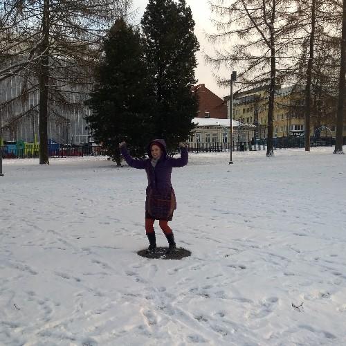 melenia24's profile picture. Βsc Nurse.Εδω κ εκεί έχω δουλέψει να βγάλω το ψωμί μου στην Ευρώπη.Τωρα έστησα το τσαρδι μου στον Βορρά μ 1 μανάρι απ' το Dorne και έχουμε τον Τ-rex για υιό!