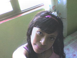 soy alta de tez apiñonada simpatica muy alegre y muy buena amiga
