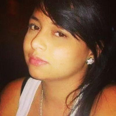 No hagas de tu vida un borrador, Talvez no tengas tiempo de pasarlo en limpio.  El dia es hoy.
El tiempo es ahora.
Nadie vivira intensamente por ti.