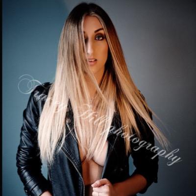 EmmaRhi's profile picture. EmmaRhianne❤✌ Mac Makeup Artist