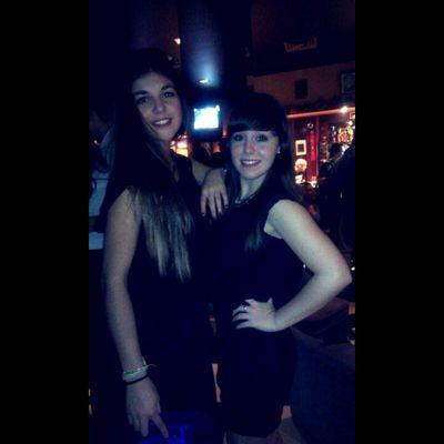 Twitter compartido por Sandra y Belén ;) 23 añitos. Jugadoras de voley en el mejor equipo posible @Senior_Voley