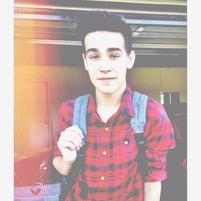 access to jacob :-) // turn on our notifs for dm's, contests and more !!!