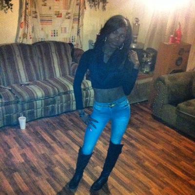 chaka_lyn's profile picture. this isn't enough room ta tell u about me..jus hit the button n find out...