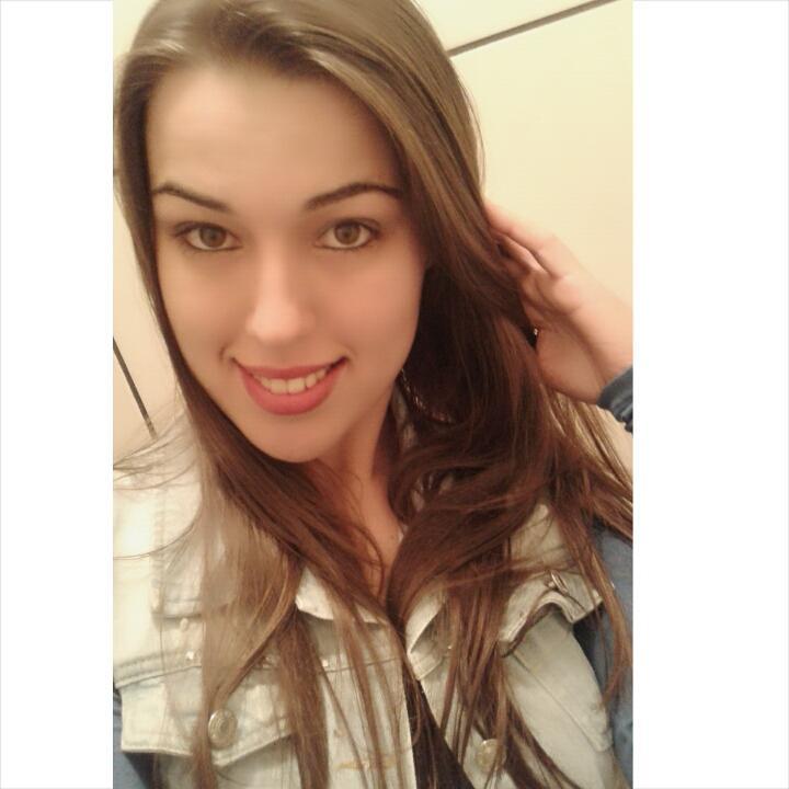 Deus 🙏🍀
21 anos 🎀
Serviço Social - RH 🎓