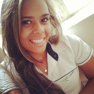 Namorada do @pedroryanns ♥ // @ClubeFollowBack // Não chore.  Não se humilhe. Diga foda-se e sorria. :D