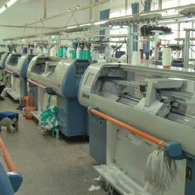 OEM Manufacturer for knitwear， sweaters, scarves, hats and gloves. James@qifenghz.com