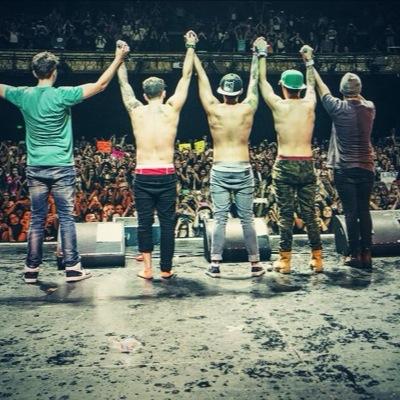 This is a fan account for the Janoskians. follow me? I'll try post as much as I can!✨
