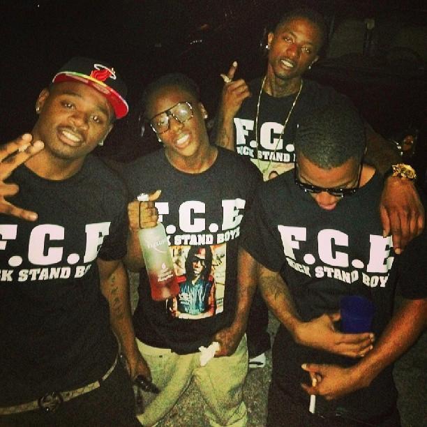 @ImYoungHoodRich @OnGoBo407 @flyboydarius_ @ShadCoolAss @thakid300 @kickstandboyz @3rdWorldGeneral