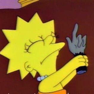 esperame un toque mi fandom me necesita