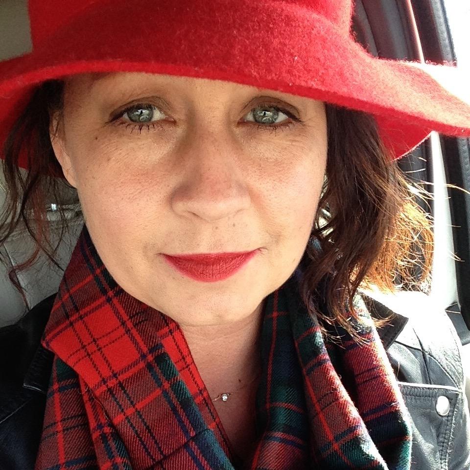 stylebysolares's profile picture. Brand, Marketing & Event Design Professional.  You are only as good as your last job and the team that stands by your side