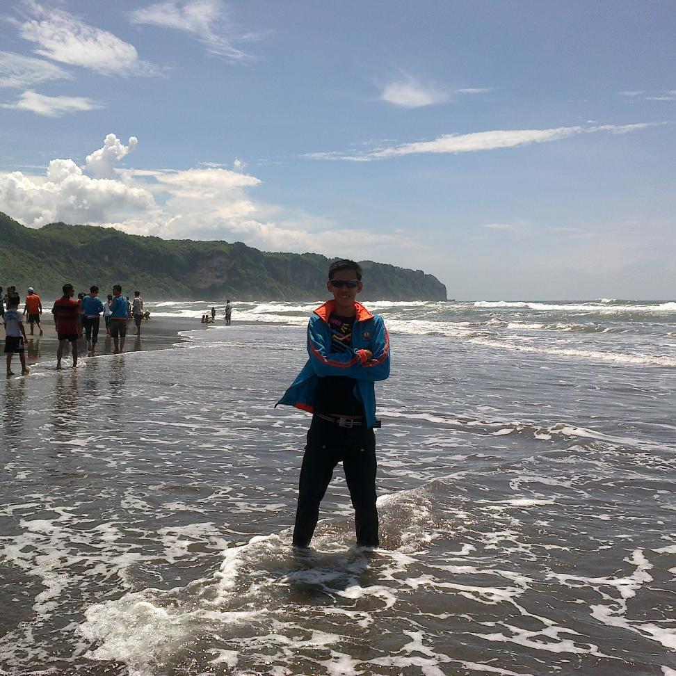 Febri_Ferra21's profile picture. 