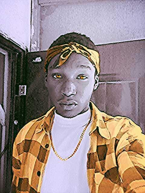 ink anything,like dancing and love  balling everday .don't hold back been friendly. am like, an open book {PS}to all ma followers #LoveUall.