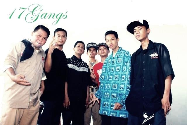 Stand Together Familia