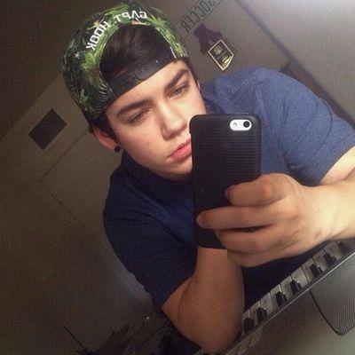 Single. come over here lil mama. *rp/fl bi*