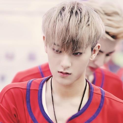 เทาเทาขอบตาไม่ดำ แค่คล้ำเล็กน้อยถึงปานกลาง หล่อมากด้วยนะ รู้ยัง?? #เม้าอะไลน์