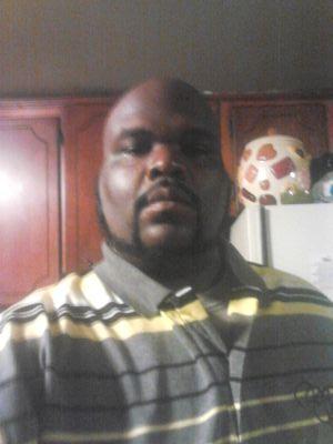 MarcusHartsfiel's profile picture. I'm a glass man