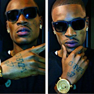 Boss Bexame My Lifestyle
And Money Chose Me
Real Man Fake Niggaz Envy
#Leader #Boss Gang #MyLingo
#LoveMyCashFlow
#MurdahTeam
#OnBlood
http://t.co/tfDwzWMu0k
