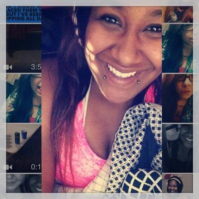20. NativeAmerican&Black. Bisexual. Milwaukee, WI. LOVE Art&Poetry! Bows are my thing!! Just call me Dre!❤️ Snapchat: andreya12