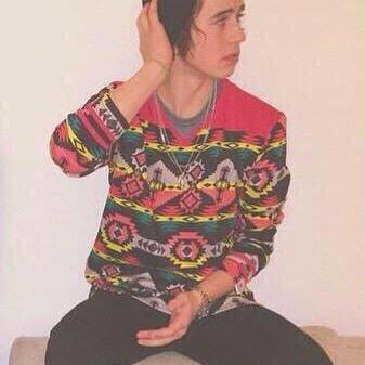 free follow from @tvdgrier so go follow her and @ldkmeg