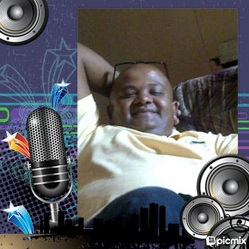 DJDeen19's profile picture. 