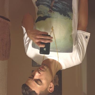 Albert_10413's profile picture. 