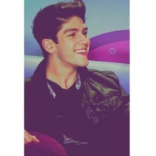 Bad boy! Wizard! I get what I want. { not Rahart} I speak my mind. || Single