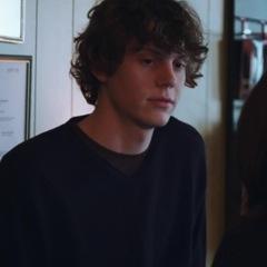 evergreatest221's profile picture. I gave you a free follow so if you would, please follow back!