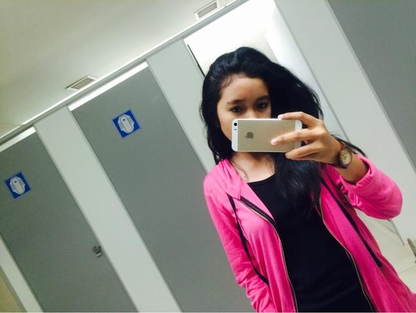 Violaatasya_'s profile picture. 8