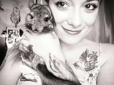 meggabre's profile picture. I'm gonna avoid awkwardness and go with cute! life is good so are you :D | fine art | a fiend