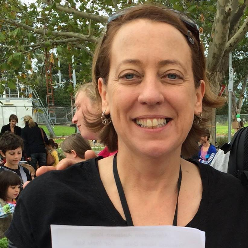 Alphington Community Centre is a neighbourhood house located in the Darebin and Yarra municipalities. Tweets are made by the Centre Coordinator Becca Smith.