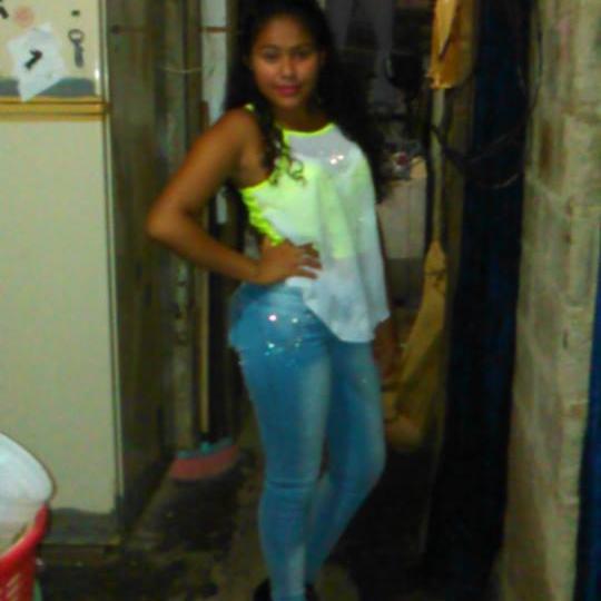 u_u kritika mi vida kuando la tuya
sea un ejemplo jejejejejejjeje u_u U_________U