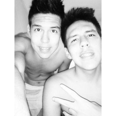 18✘Nacido 22 de julio ♋hermano Gemelo  ♦♣♥♠