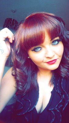 laurashepherd44's profile picture. 