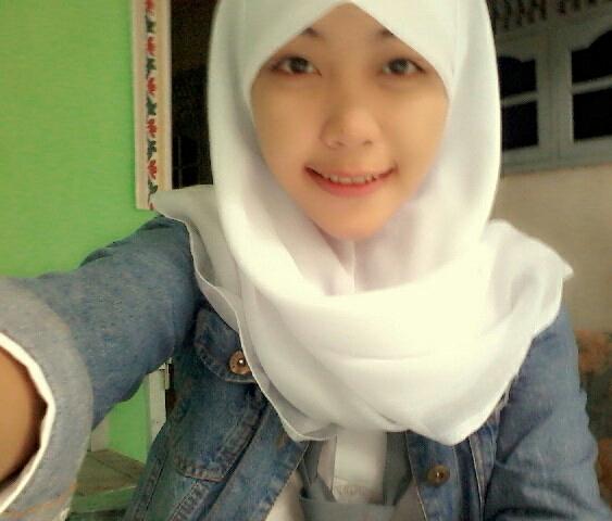my name ayu yohana :) | my idol @dimsanggara | my Doi Abas :-* | follback? Just mention :-)