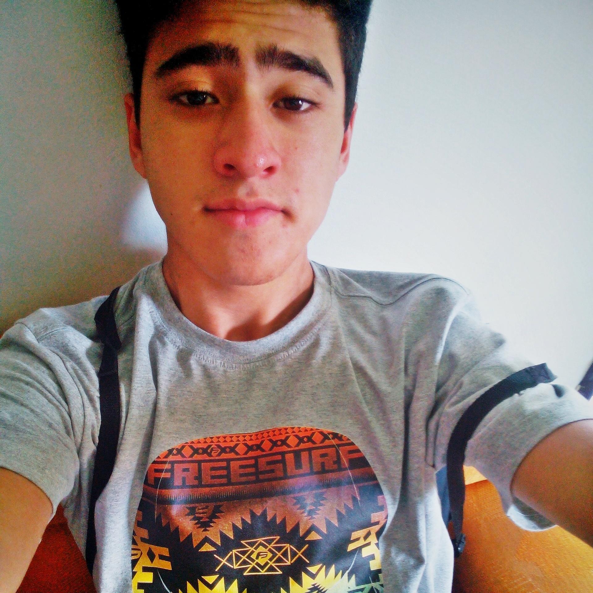 insta: jonasotero