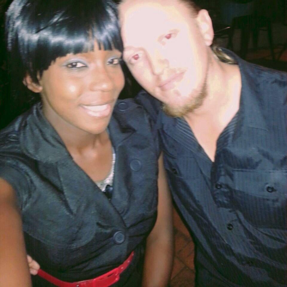 ONIT0NE's profile picture. 