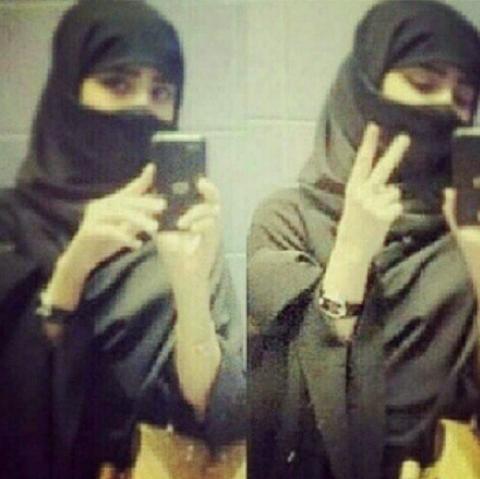 يَا عسـى الجـنہَ مـنزل  اثنيـن ربوني ❤.    .' ☺️ ايهہ احبهہ بس غيري تہنابہ...! حلمي وعشقي  أكون ممرضه بس الحمدالله على كل حال ،،،