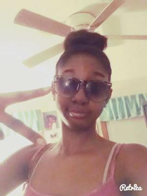 play basketball, love Ray Ray, love to eat, love  mindless behavior, love the colors blue& purple,  love music,  ,love to have fun,