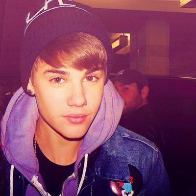 PLEASE FOLLOW @belieeberxbxx HE FOLLOW BACK ALWAYS EVERDAY