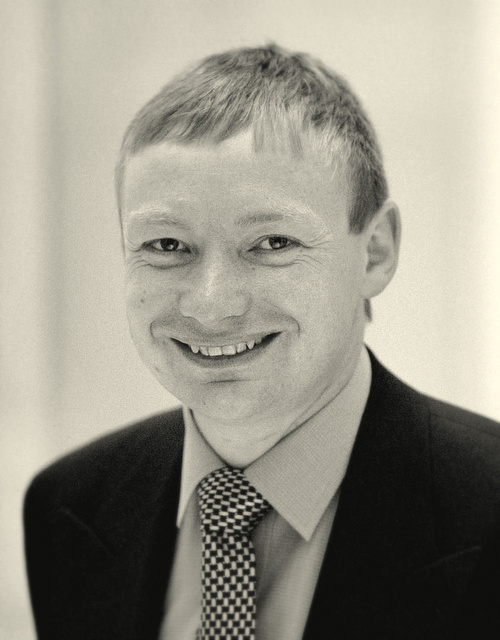 Teansformation Executive, Programme Director, Consulting Leader, Husband, Dad, Sports Enthusiast, Traveller