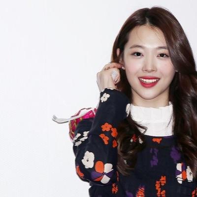 Welcome stalkers, choi jinri imnida!~^^ 93Line , lets be friend!!~~