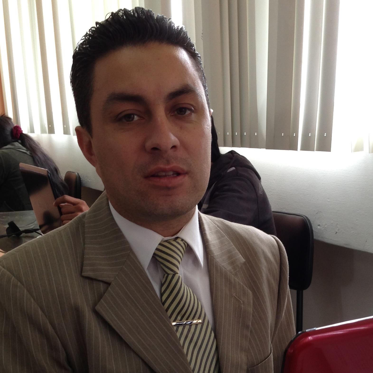 luislara_global's profile picture. 