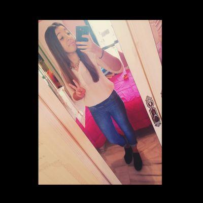 A nada te acostumbres y nada te hará falta.||{MiMejorAmiga}.