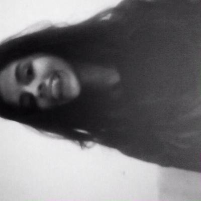 ola, acabei de lhe dar follow gratis agora vc poderia seguir a @laurenojenta ??? esta em meta pfvr nao ignora agradeço desde ja