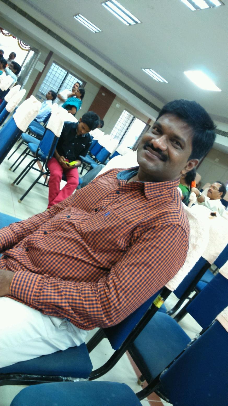 TRINADINFO's profile picture. 