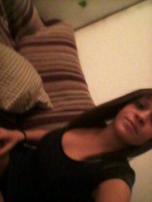 andreyta19_'s profile picture. y arriba yo se que tu me cuidas y aquí abajo nadie ocupa tu lugar -URC♡